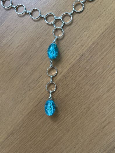 Crackle blue silver tone matching necklace and earrings set