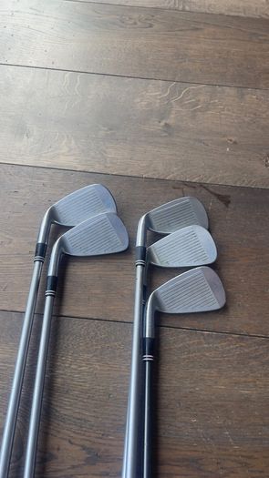 ladies Cleveland CG16 irons
