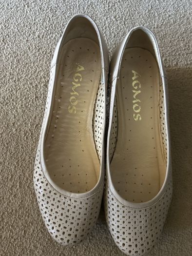 Beige shoes