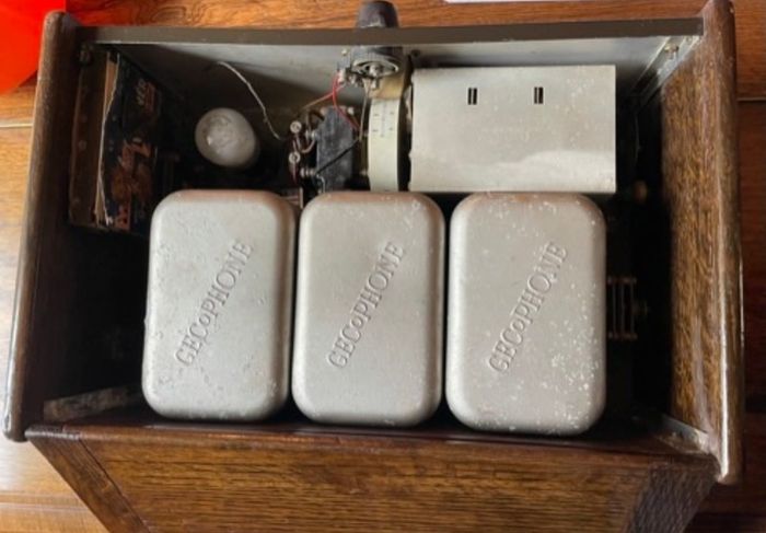 vintage radio