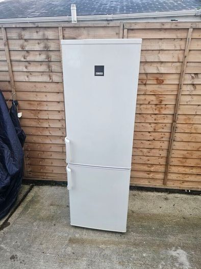 zanussi fridge freezer