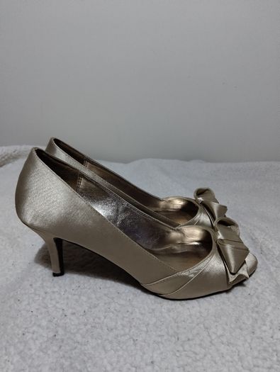 Stunning Victoria Delef Occasion Shoes