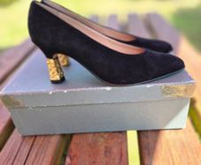 Di Sandro by Bruno Magli Black Suede Pumps with Gold Nugget Heels, EU36.5 , UK3.5, AV