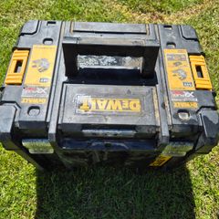 Dewalt tool box
