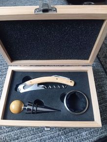 Wine Set in Bamboo Box with Waiter's Knife/Corkscrew, Wine Collar, Stainless Steel Bottle Stopper
