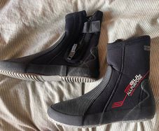 Gul wetsuit booties, EU39/ UK 6