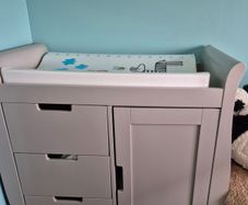 o baby changing unit
