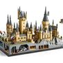 LEGO Harry Potter Hogwarts Castle and Grounds (76419) Image 2