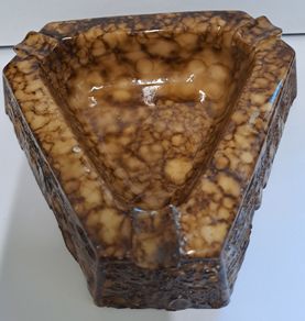 Vintage ashtray and cigarette box