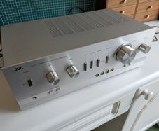 JVC AS-5 Vintage Amplifier Silver