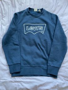 Navy men's Levi's crewneck XS