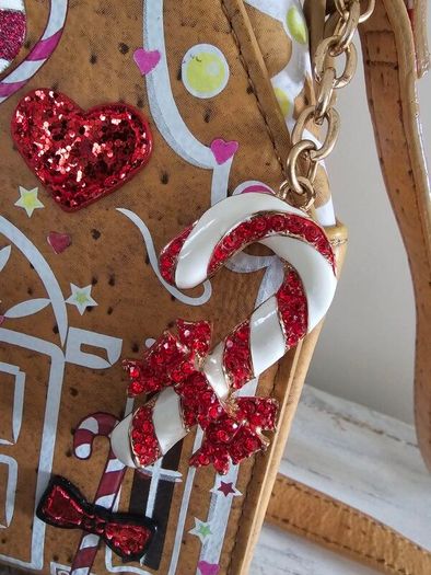 Betsey Johnson Rare Collectible 2018 Gingerbread House Bag