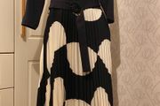 Dress  black and cream . Classic
