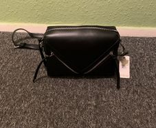 Urban Expressions Sophia Box Crossbody Bag