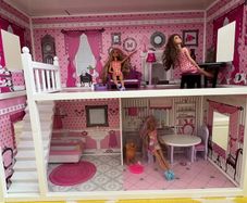 Doll house