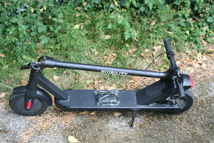 Niubility Adult Electric Scooter 36v Li-ion (works well)
