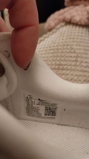 Nike size 4 perfect immaculate were 120