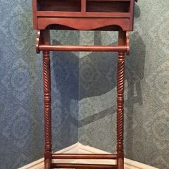 Gentleman's clothes stand