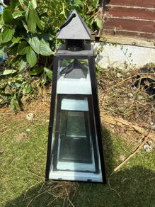 Black lanterns x3 decreasing size