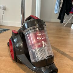 Vacuum Cleaner