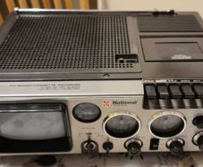 From 1977 National TR-5000E -  TV / RADIO MW - SW1 - SW2 / Cassette Recorder, All function working good.