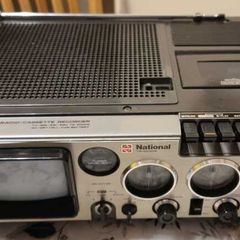 From 1977 National TR-5000E -  TV / RADIO MW - SW1 - SW2 / Cassette Recorder, All function working good.
