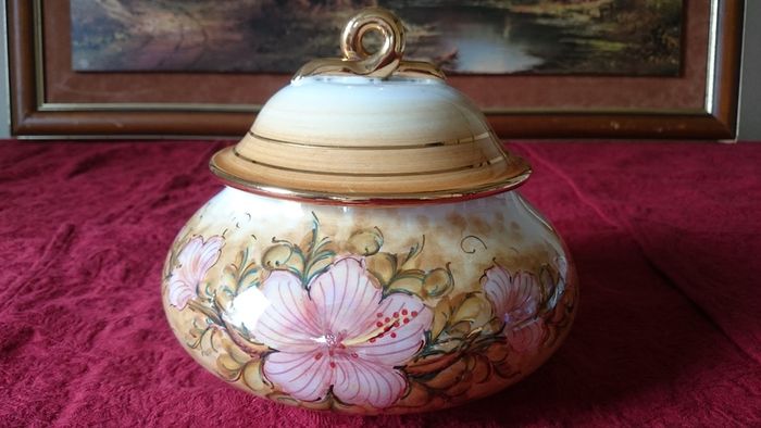 Vintage Pure Gold Gilt Italian Large Porcelain Tureen With Lid Made In Italy