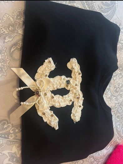 Black Crewneck Sweatshirt with Couture-Inspired Pearl Embellishment