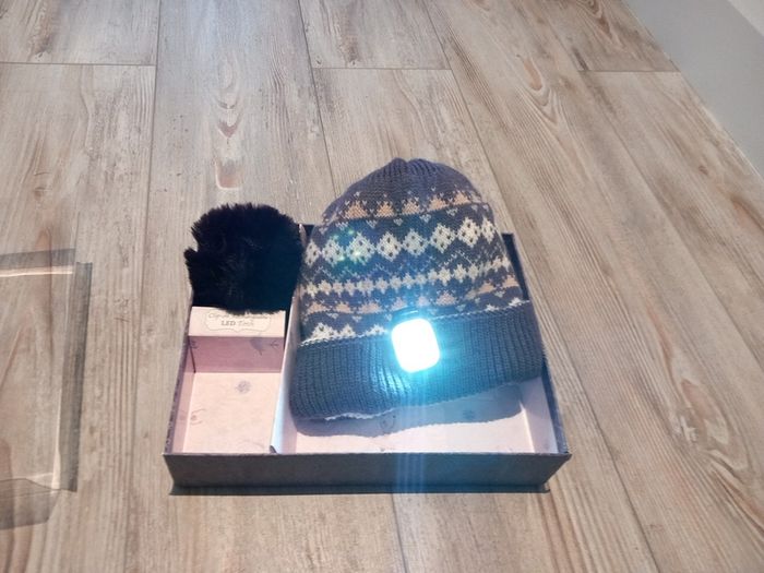 Ladies Hat