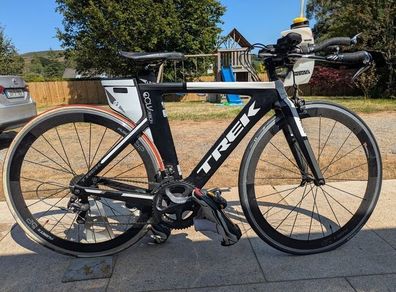 Trek Speed Concept Seven Series Carbon Tri / TT Bike plus turbo trainer and accessories