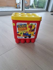 Stickle Bricks