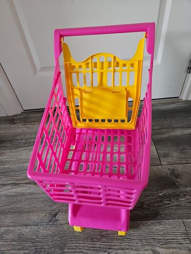 Kids' toy shopping trolley