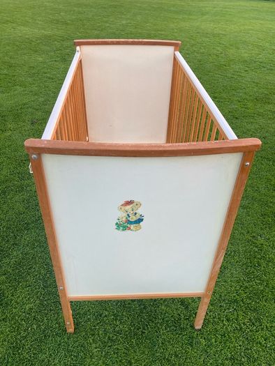 Vintage cot