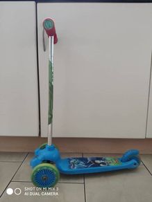 3 wheel scooter