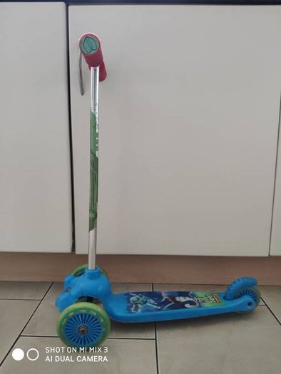 3 wheel scooter