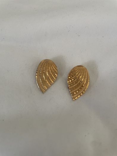 Vintage French Clip on Earrings
