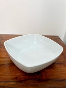 White ceramic serving bowl