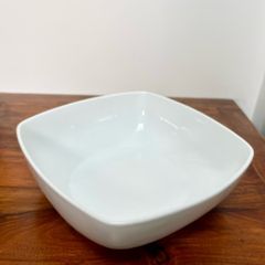 White ceramic serving bowl
