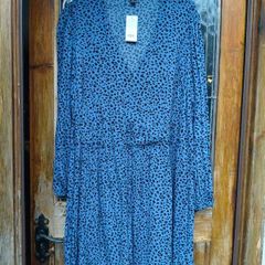 Ladies New look Curves Blue animal print dress, long sleeve with elasticated cuff.New with tags.