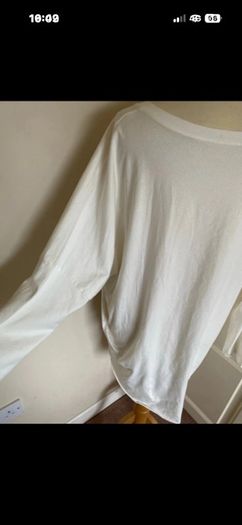 Long cream top with pockets, size 14-16