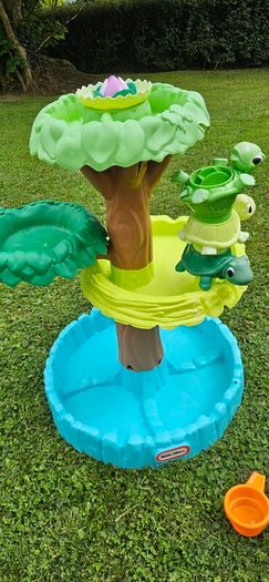 Little Tikes Magic Flower Table with blooming flower & 10+ accessories