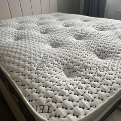 2000 Ruby Pocket Sprung Mattress