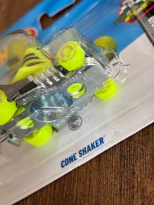 Hot Wheels Cone Shaker