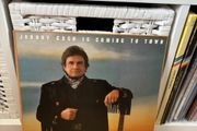 Johnny Cash - Johnny Cash Is Coming To Town [Vinyl]