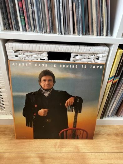 Johnny Cash - Johnny Cash Is Coming To Town [Vinyl]