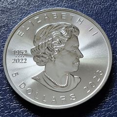 1 Oz 2023 Canada Silver Maple Leaf 1952-2022  Queen Elizabeth