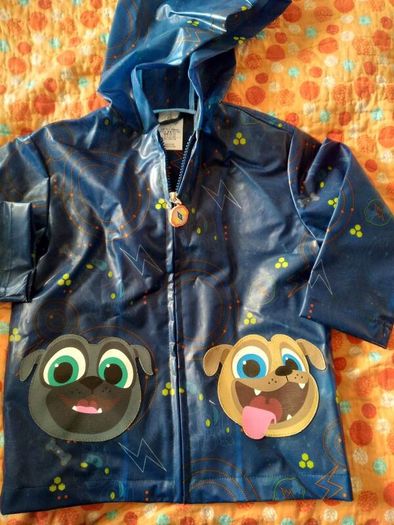 Disney hooded raincoat age 3 years