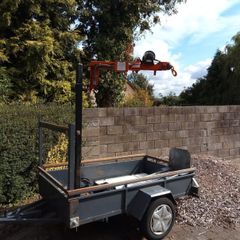 Trailer with Electric swing Crane