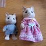 Sylvanian families furniture and figures Image 10