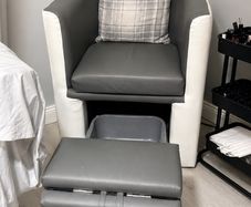 pedicure chair